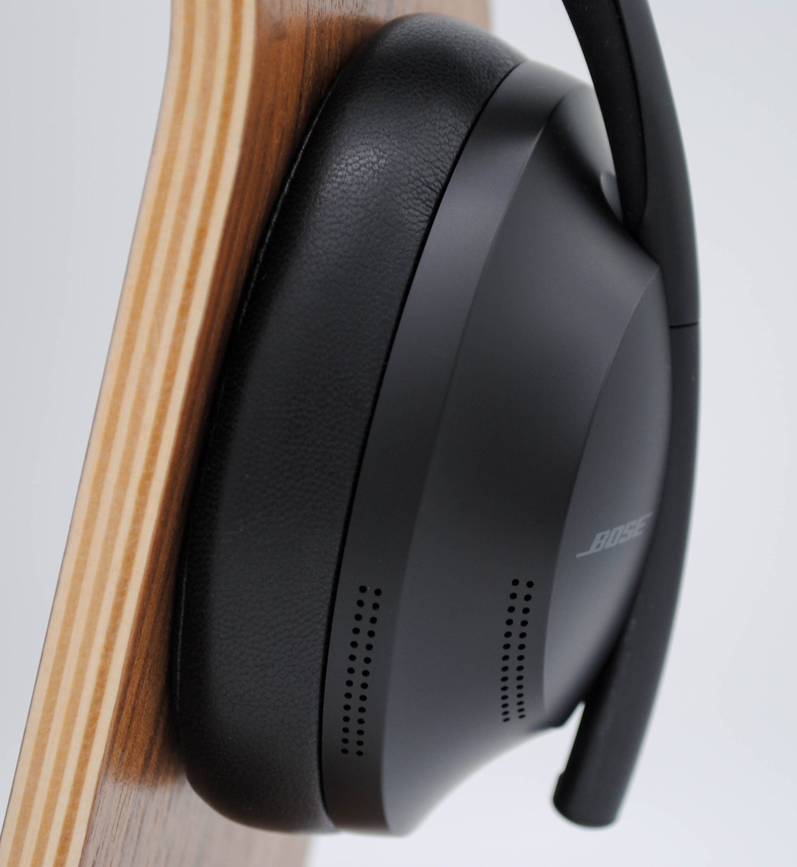 Dekoni Audio - Memory Foam Replacement Ear Pads for Bose 700 Noise Canceling Headphones – Choice Leather
